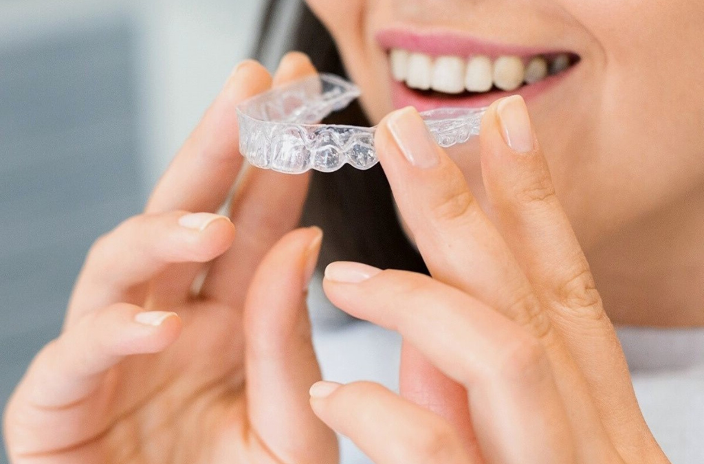 How to Clean Invisalign: Things You Should and Shouldn't DoHow to Clean Invisalign: Things You Should and Shouldn't Do